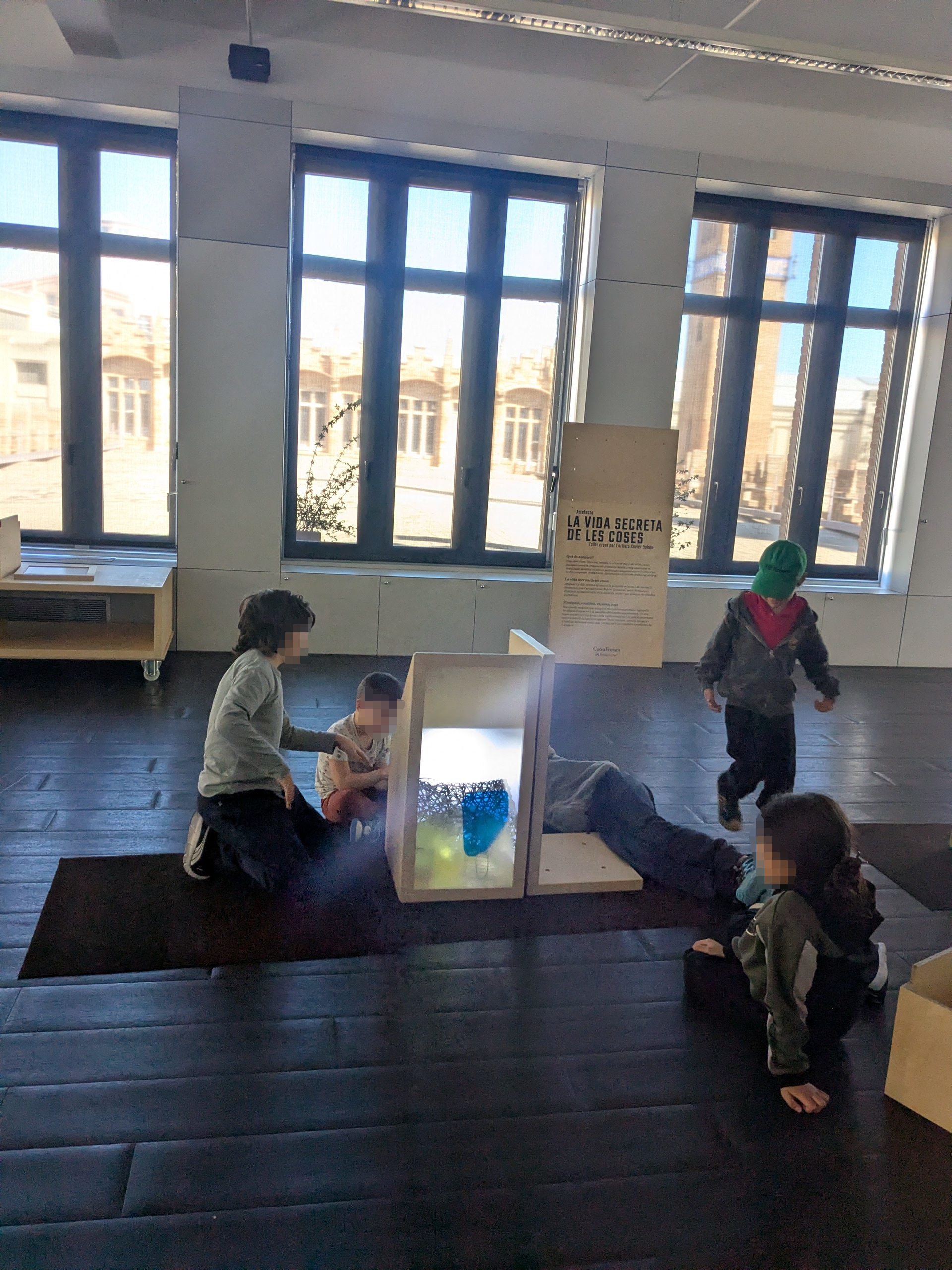 Artefactes: coses i ombres