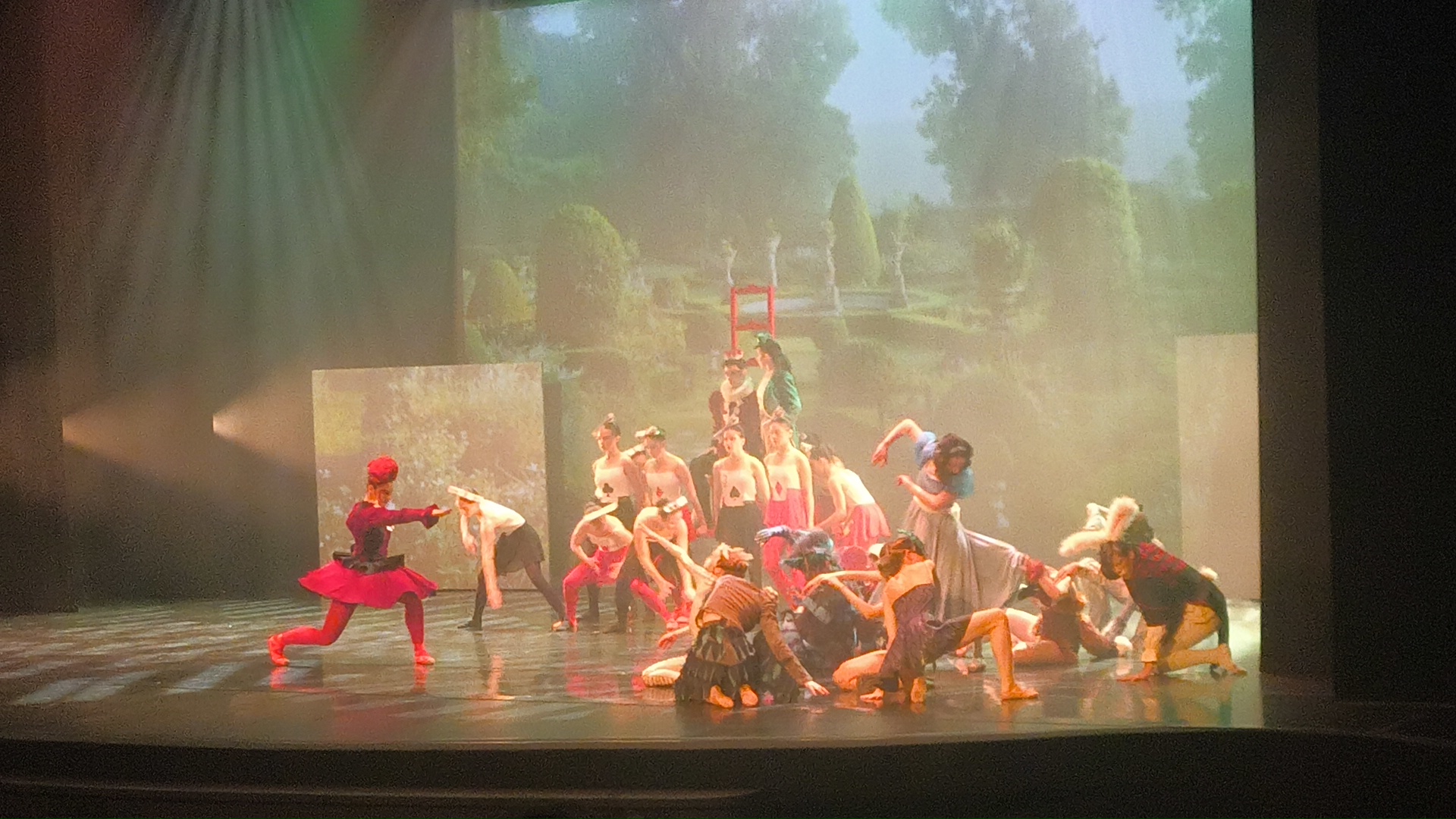 La dansa de les mil meravelles