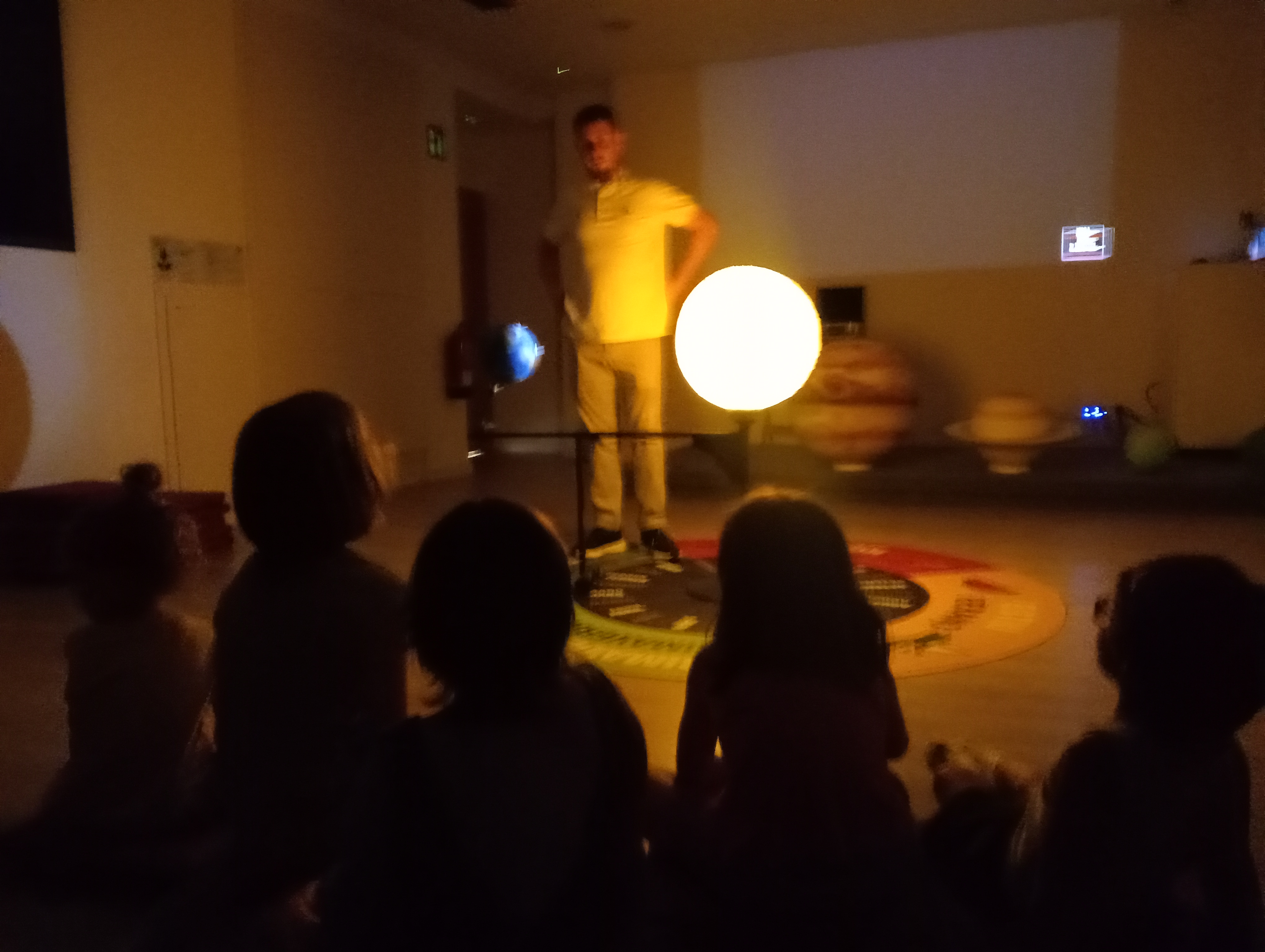 Planetes i Estrelles